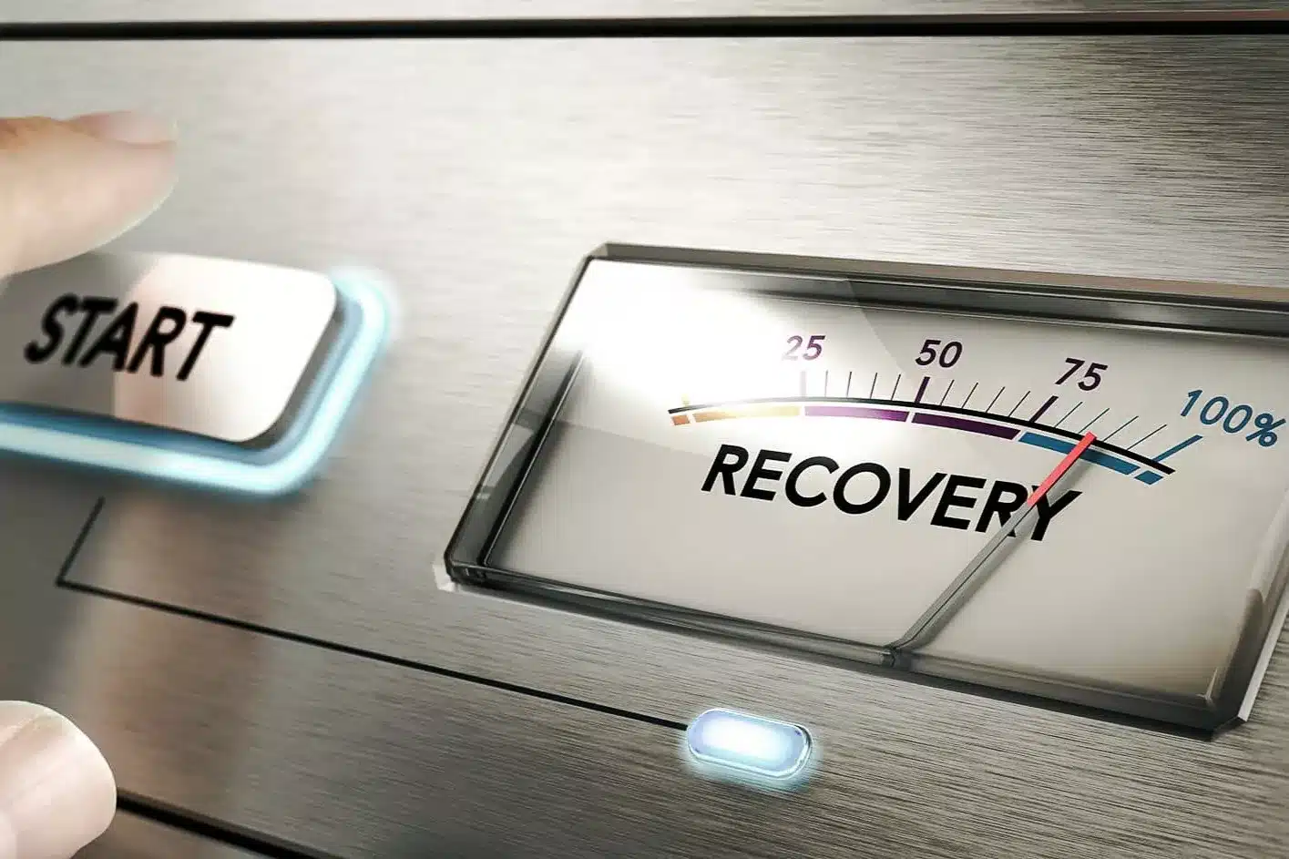 Startknopf wird gedrückt, daneben ist eine Anzeige zu sehen, die von 0-100% geht, mit der Beschriftung Recovery